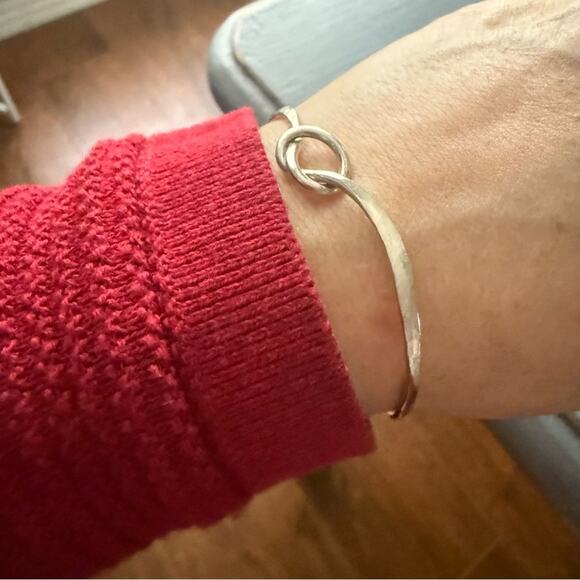 925 Sterling Silver Knot Cuff Bracelet - Picture 3 of 7